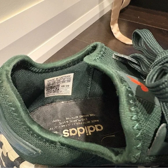 adidas Dark Green and Black NMD R1 with Camo Midsole - Picture 4 of 5